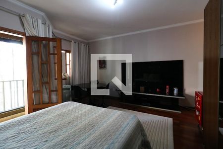 Casa à venda com 250m², 3 quartos e 4 vagasSuíte 3