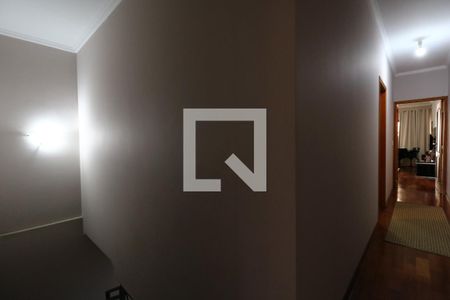 Casa à venda com 250m², 3 quartos e 4 vagasCorredor