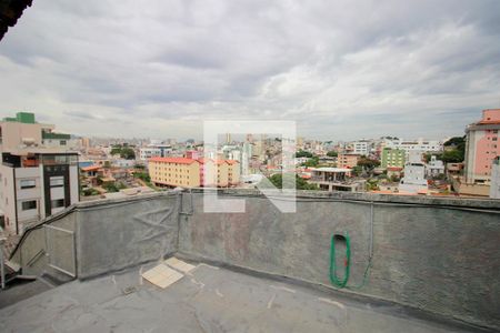 Casa para alugar com 400m², 2 quartos e 3 vagasQuintal