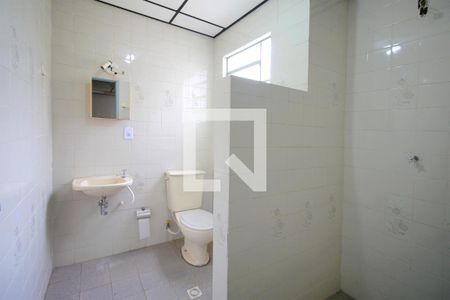 Casa para alugar com 400m², 2 quartos e 3 vagasBanheiro do escritório 2