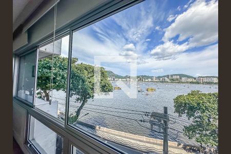 Apartamento à venda com 106m², 3 quartos e 1 vaga Apartamento à venda com 106m², 3 quartos e 1 vagaSala