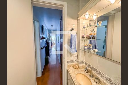 Apartamento à venda com 106m², 3 quartos e 1 vaga Apartamento à venda com 106m², 3 quartos e 1 vagaBanheiro