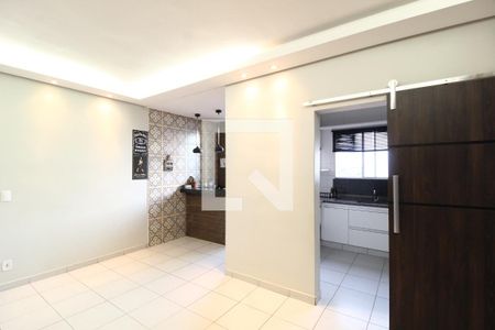 Sala de apartamento para alugar com 2 quartos, 60m² em Santa Luzia, Uberlândia