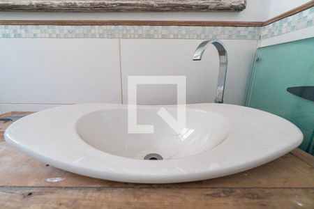 Casa à venda com 160m², 4 quartos e 2 vagas Casa à venda com 160m², 4 quartos e 2 vagasBanheiro Social Detalhee