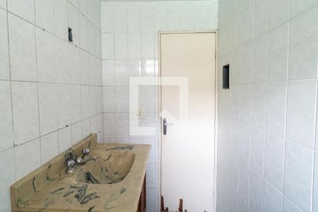 Casa à venda com 160m², 4 quartos e 2 vagas Casa à venda com 160m², 4 quartos e 2 vagasBanheiro da Suíte
