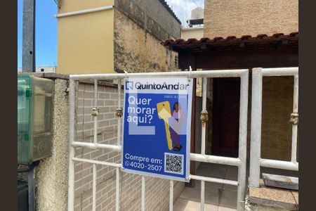 Casa de condomínio à venda com 300m², 3 quartos e 2 vagasFachada