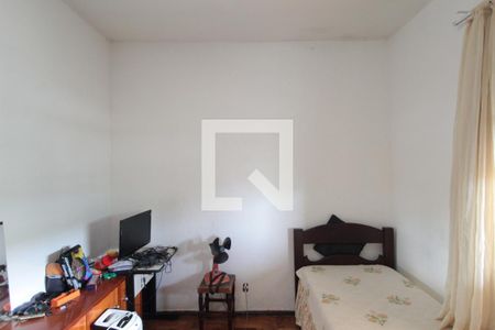 Casa à venda com 435m², 4 quartos e 3 vagasQuarto 4