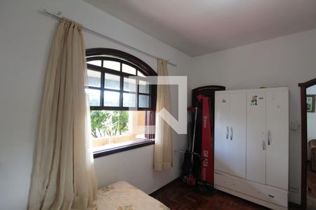 Casa à venda com 435m², 4 quartos e 3 vagasQuarto 4