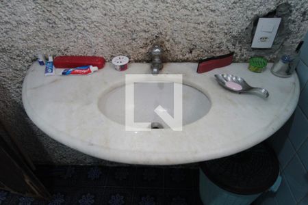 Casa à venda com 435m², 4 quartos e 3 vagasBanheiro Social