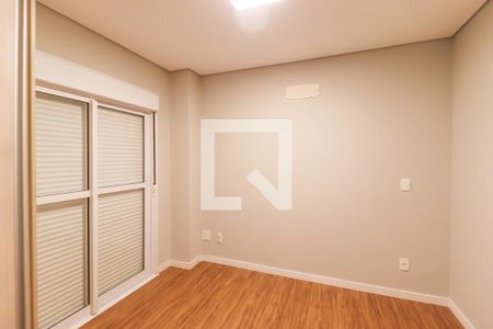 Apartamento à venda com 190m², 4 quartos e 5 vagas Apartamento à venda com 190m², 4 quartos e 5 vagasQuarto