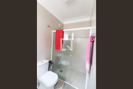 Casa à venda com 695m², 5 quartos e 7 vagas Casa à venda com 695m², 5 quartos e 7 vagasBanheiro 4