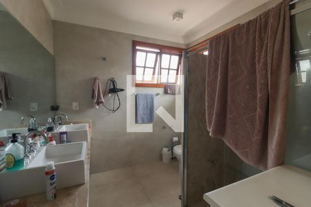 Casa à venda com 695m², 5 quartos e 7 vagas Casa à venda com 695m², 5 quartos e 7 vagasBanheiro do Quarto 1