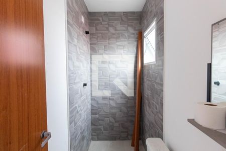 Casa à venda com 69m², 2 quartos e 1 vagaBanheiro da Suíte 1