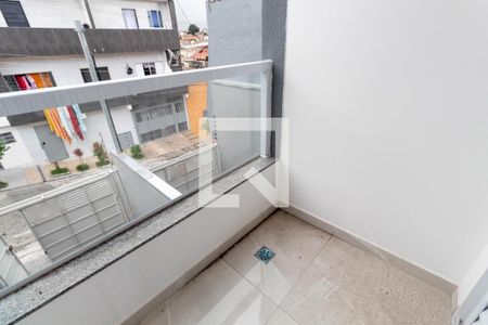 Casa à venda com 69m², 2 quartos e 1 vagaVaranda do Quarto Suíte 2