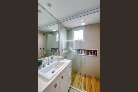 Apartamento à venda com 107m², 3 quartos e 2 vagasBanheiro da Suíte 2