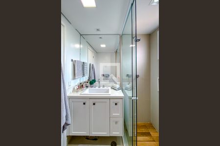 Apartamento à venda com 107m², 3 quartos e 2 vagasBanheiro da Suíte 2