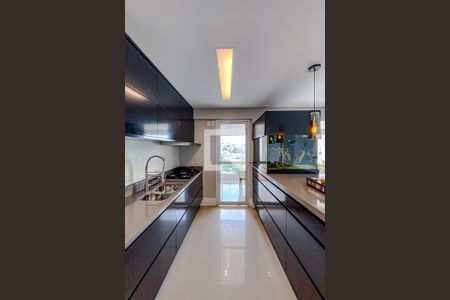 Apartamento à venda com 107m², 3 quartos e 2 vagasCozinha