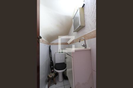Casa de condomínio à venda com 75m², 2 quartos e 3 vagasLavabo