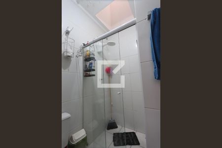 Casa de condomínio à venda com 75m², 2 quartos e 3 vagasBanheiro