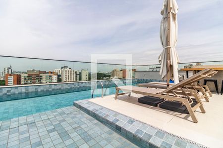 Studio à venda com 24m², 1 quarto e sem vaga Studio à venda com 24m², 1 quarto e sem vagaÁrea comum - Piscina