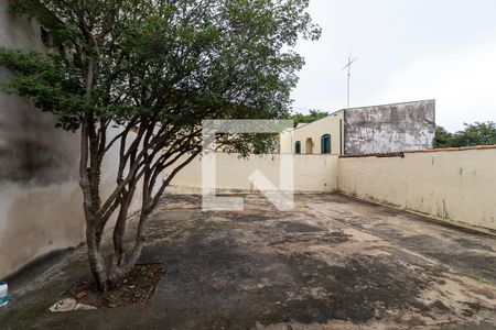 Casa à venda com 92m², 2 quartos e 3 vagas Casa à venda com 92m², 2 quartos e 3 vagasVista do quarto