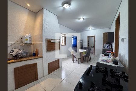 Casa à venda com 169m², 2 quartos e 2 vagasCozinha