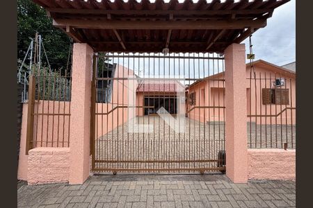 Casa à venda com 169m², 2 quartos e 2 vagasFachada