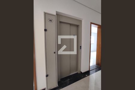 Apartamento à venda com 55m², 2 quartos e 1 vaga Apartamento à venda com 55m², 2 quartos e 1 vagaElevador