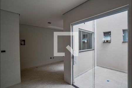Apartamento à venda com 55m², 2 quartos e 1 vaga Apartamento à venda com 55m², 2 quartos e 1 vagaCozinha