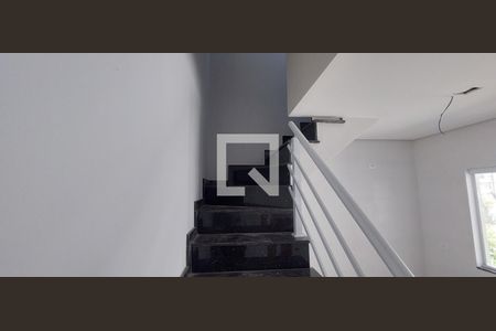 Apartamento à venda com 110m², 2 quartos e 1 vaga Apartamento à venda com 110m², 2 quartos e 1 vagaEscada Cobertura