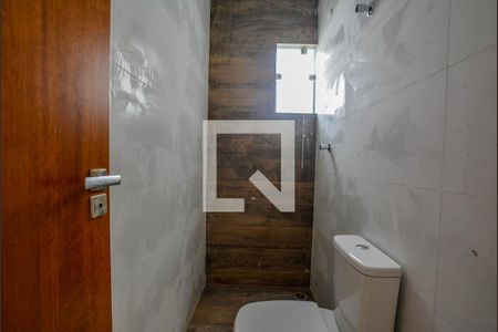 Apartamento à venda com 105m², 2 quartos e 1 vaga Apartamento à venda com 105m², 2 quartos e 1 vagaBanheiro da Suíte