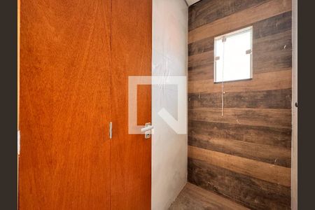 Apartamento à venda com 94m², 2 quartos e 1 vaga Apartamento à venda com 94m², 2 quartos e 1 vagaBanheiro