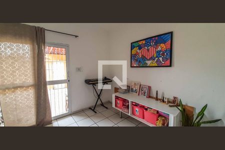 Casa à venda com 272m², 5 quartos e 6 vagas Casa à venda com 272m², 5 quartos e 6 vagasQuarto 3