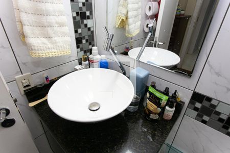 Apartamento à venda com 68m², 3 quartos e 1 vaga Apartamento à venda com 68m², 3 quartos e 1 vagaBanheiro da Suíte
