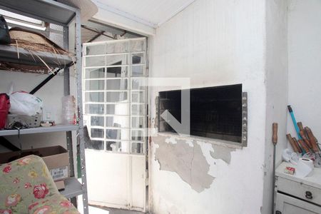 Casa à venda com 230m², 3 quartos e 4 vagasCozinha com Churrasqueira