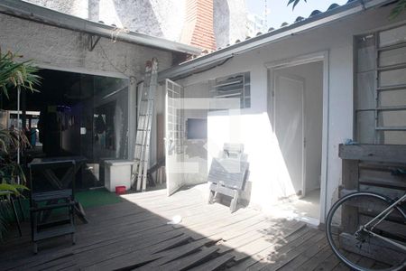 Casa à venda com 230m², 3 quartos e 4 vagasPátio