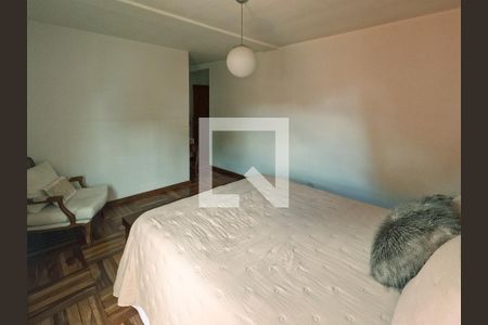 Casa à venda com 210m², 3 quartos e 3 vagas Casa à venda com 210m², 3 quartos e 3 vagasQuarto 2