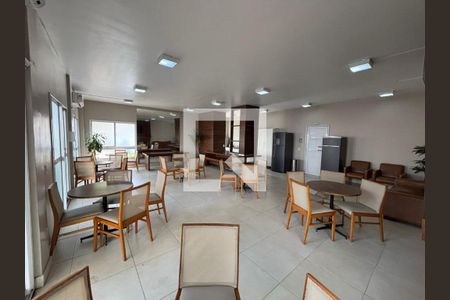 Apartamento à venda com 56m², 2 quartos e 1 vaga Apartamento à venda com 56m², 2 quartos e 1 vagaÁrea comum - Salão de festas