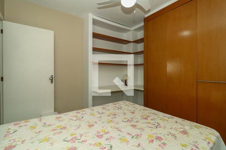 Casa de condomínio à venda com 247m², 3 quartos e 3 vagasQuarto 2