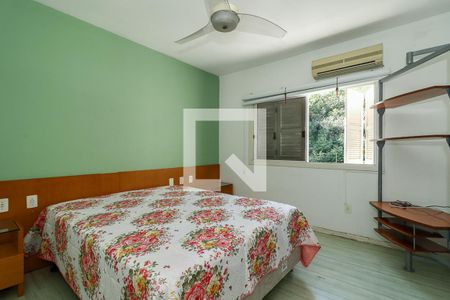 Casa de condomínio à venda com 247m², 3 quartos e 3 vagasQuarto Suíte