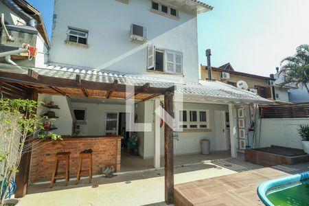 Casa de condomínio à venda com 247m², 3 quartos e 3 vagasÁrea comum