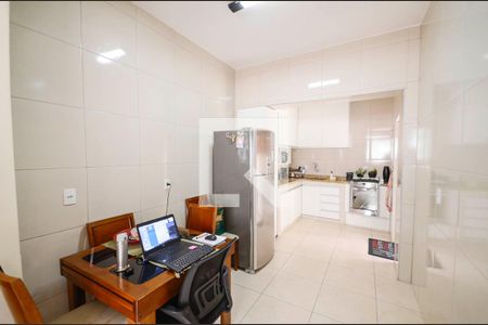 Casa à venda com 72m², 2 quartos e sem vaga Casa à venda com 72m², 2 quartos e sem vagaCozinha