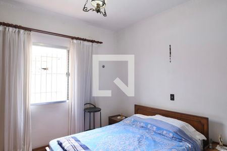 Casa à venda com 213m², 3 quartos e 7 vagas Casa à venda com 213m², 3 quartos e 7 vagasQuarto 03