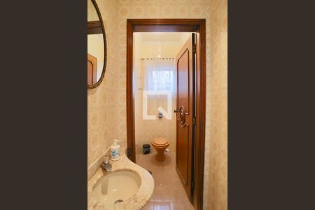 Casa à venda com 213m², 3 quartos e 7 vagas Casa à venda com 213m², 3 quartos e 7 vagasBanheiro