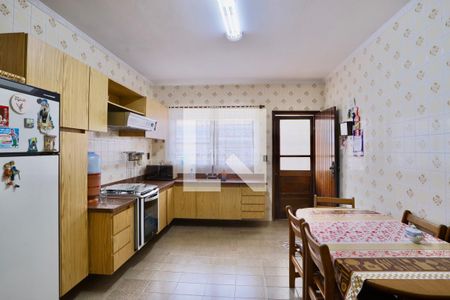 Casa à venda com 213m², 3 quartos e 7 vagas Casa à venda com 213m², 3 quartos e 7 vagasCozinha