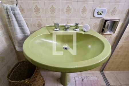 Casa à venda com 213m², 3 quartos e 7 vagas Casa à venda com 213m², 3 quartos e 7 vagasQuarto 03