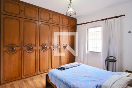 Casa à venda com 213m², 3 quartos e 7 vagas Casa à venda com 213m², 3 quartos e 7 vagasQuarto 03