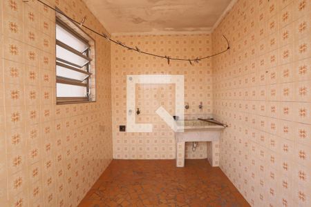 Casa à venda com 213m², 3 quartos e 7 vagas Casa à venda com 213m², 3 quartos e 7 vagasÁrea de Serviço