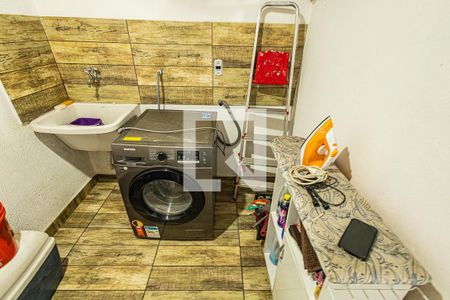 Apartamento à venda com 128m², 3 quartos e 1 vaga Apartamento à venda com 128m², 3 quartos e 1 vagaArea de serviço