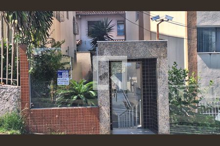 Apartamento à venda com 128m², 3 quartos e 1 vaga Apartamento à venda com 128m², 3 quartos e 1 vagaPlaquinha